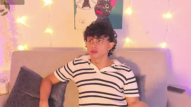 lua boy online show from April 18, 5:28 pm