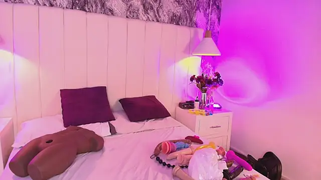 Karoline 606 online show from April 15, 4:08 am