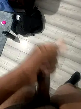 Snapshot of j_ratid chatting on November 27, 2:24 am j ratid online show from November 27, 2:24 am