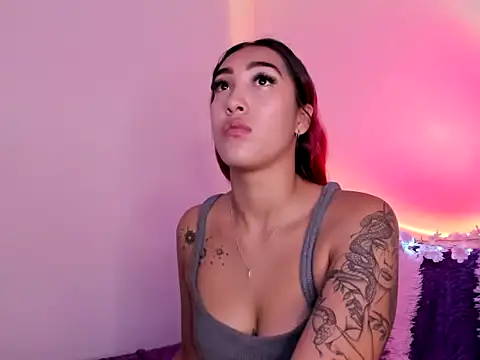 HeidyRousse online show from November 15, 8:55 am