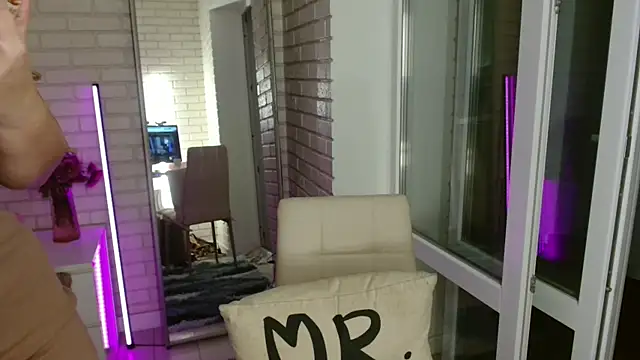 Snapshot of Passion-Blondy chatting on November 29, 10:02 pm Passion-Blondy online show from November 29, 10:02 pm