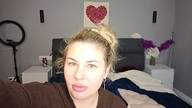 Passion-Blondy online show from March 12, 7:42 pm