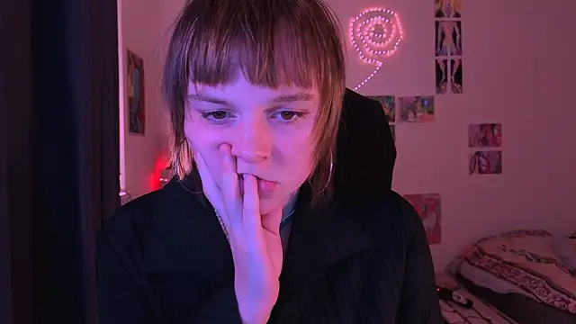 liquid0fluid0 online show from December 5, 4:47 pm