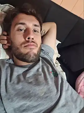 hique25 online show from October 28, 4:31 pm