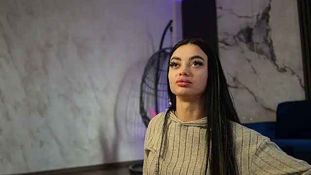 RachelRavee online show from April 15, 4:19 am