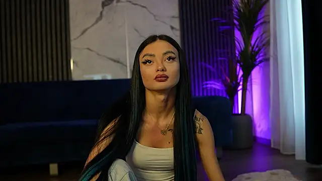 RachelRavee online show from April 22, 4:26 am