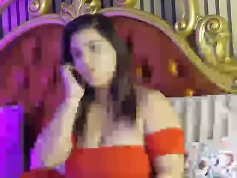 Snapshot of MadisonCharm chatting on January 14, 8:42 am MadisonCharm online show from January 14, 8:42 am