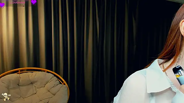 Snapshot of RonnieSchmertz chatting on November 15, 6:59 pm RonnieSchmertz online show from November 15, 6:59 pm