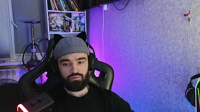 Nik Namee online show from October 21, 6:30 pm