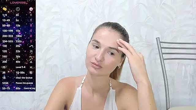 Chrissie Ruby online show from October 20, 2:45 am