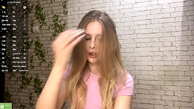 Snapshot of RosalindSherlock chatting on November 5, 8:09 pm RosalindSherlock online show from November 5, 8:09 pm