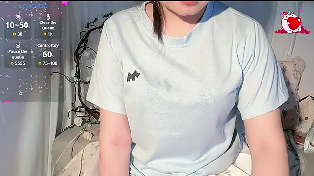 Snapshot of BeChinh_Lee chatting on October 16, 7:53 am BeChinh Lee online show from October 16, 7:53 am