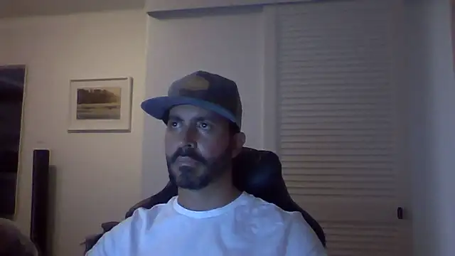 Snapshot of DrDreAu chatting on November 1, 3:52 am DrDreAu online show from November 1, 3:52 am