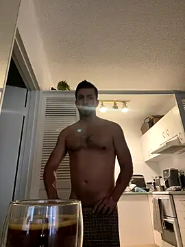 Snapshot of DrDreAu chatting on November 9, 1:15 am DrDreAu online show from November 9, 1:15 am