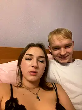 Snapshot of Dabi_002 chatting on October 14, 11:27 pm Dabi 002 online show from October 14, 11:27 pm