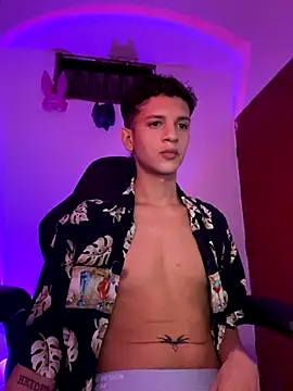 tylernova online show from October 22, 3:29 am