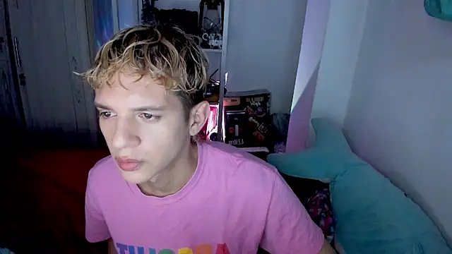 tylernova online show from January 7, 2:47 am