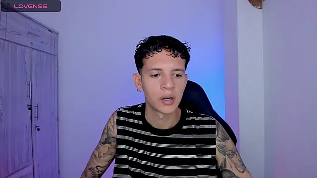 tylernova online show from June 2, 3:08 am