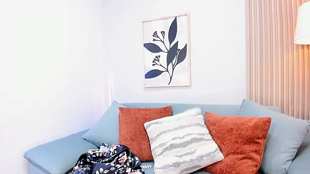 KassMonroe online show from March 25, 7:53 pm