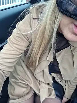 Libertine6259 online show from April 5, 10:12 am