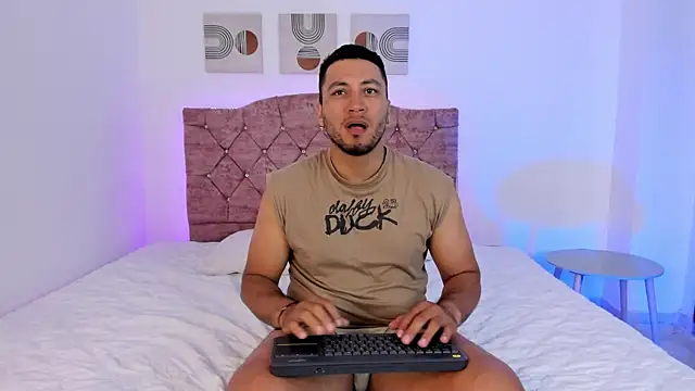 LoganRyder online show from October 13, 1:00 pm