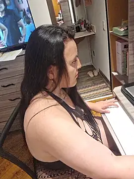 Snapshot of Valerii_Moon chatting on December 21, 4:30 am Valerii Moon online show from December 21, 4:30 am