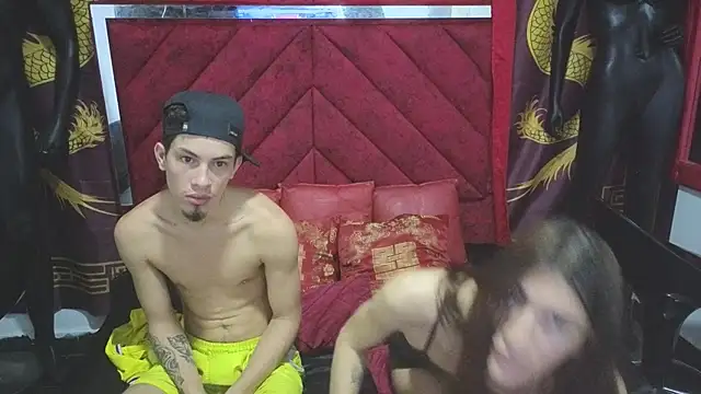 Pride couple online show from November 14, 11:13 pm