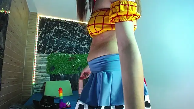 Snapshot of celeste_solis chatting on October 31, 9:21 am celeste solis online show from October 31, 9:21 am