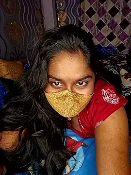 Snapshot of Sweet-Maddlina chatting on January 13, 1:11 am Sweet-Maddlina online show from January 13, 1:11 am