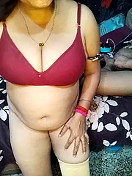 Snapshot of modhu82 chatting on November 1, 6:10 pm modhu82 online show from November 1, 6:10 pm