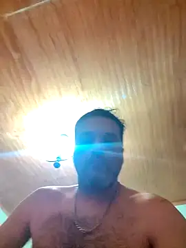 Snapshot of Tophe1 chatting on October 24, 9:06 am Tophe1 online show from October 24, 9:06 am