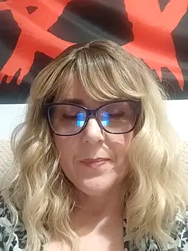 Amelialove42 online show from February 7, 8:34 pm