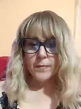 Amelialove42 online show from June 12, 8:24 am