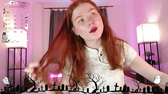 Snapshot of GingerCute chatting on October 29, 9:33 am GingerCute online show from October 29, 9:33 am