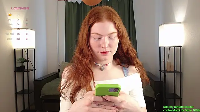 Snapshot of GingerCute chatting on November 10, 4:55 am GingerCute online show from November 10, 4:55 am