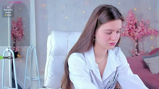 Renesmy Black online show from February 5, 12:26 am