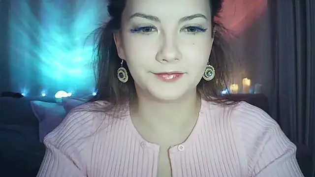 MoodieMira online show from February 23, 5:10 pm