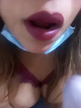 Snapshot of FATIFATIMOROC chatting on January 7, 8:33 pm FATIFATIMOROC online show from January 7, 8:33 pm