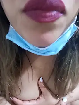 Snapshot of FATIFATIMOROC chatting on January 18, 9:40 pm FATIFATIMOROC online show from January 18, 9:40 pm