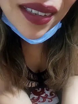 Snapshot of FATIFATIMOROC chatting on February 7, 8:56 pm FATIFATIMOROC online show from February 7, 8:56 pm