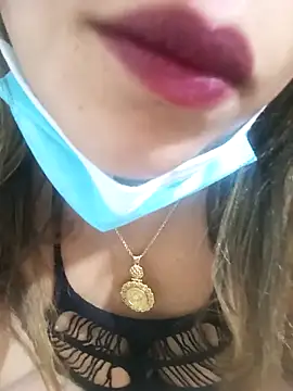 Snapshot of FATIFATIMOROC chatting on February 24, 8:29 pm FATIFATIMOROC online show from February 24, 8:29 pm