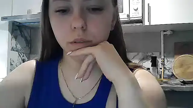 Snapshot of Ladikisss_20 chatting on October 11, 6:23 am Ladikisss 20 online show from October 11, 6:23 am