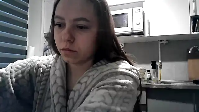 Snapshot of Ladikisss_20 chatting on October 16, 4:13 am Ladikisss 20 online show from October 16, 4:13 am