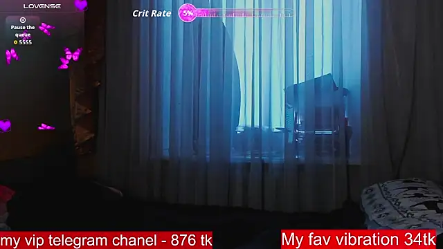 Snapshot of ArianaLight chatting on November 18, 1:04 pm ArianaLight online show from November 18, 1:04 pm