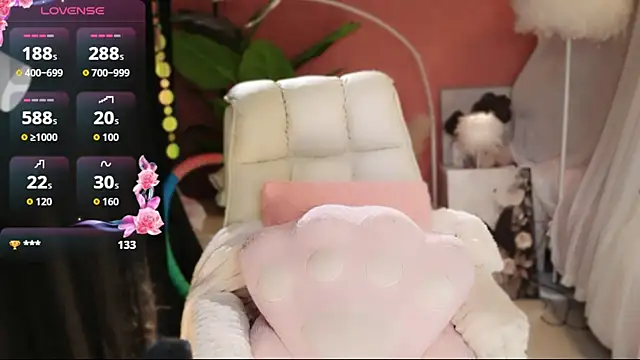 feifei1 L online show from March 30, 5:41 am