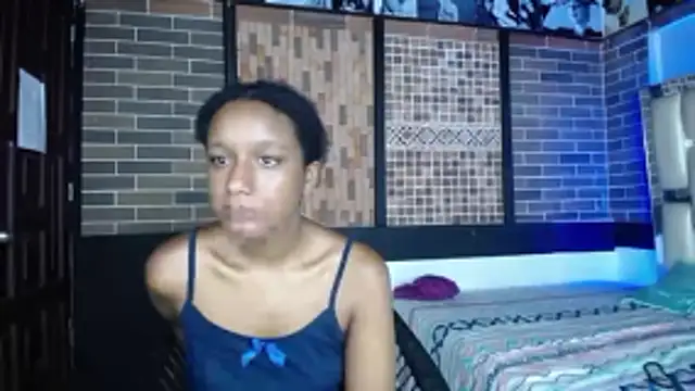 Snapshot of millysweetass chatting on November 20, 1:33 pm millysweetass online show from November 20, 1:33 pm