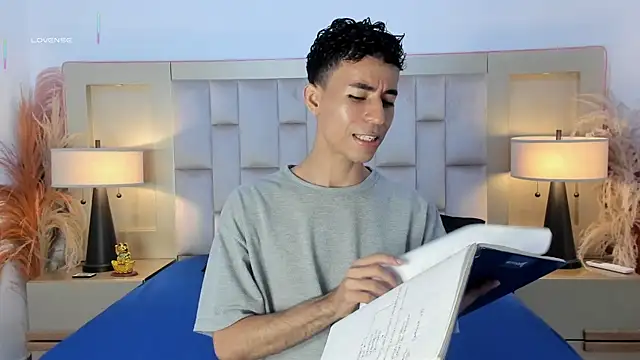 Zahir Ashar online show from April 16, 11:22 am