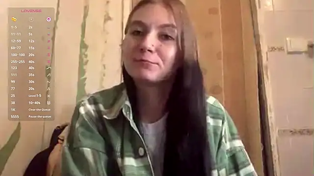 ArianeBhayani online show from October 15, 9:15 pm