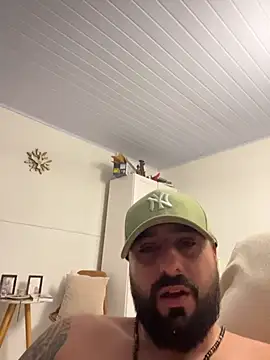 Snapshot of Sedutor69- chatting on October 29, 5:42 am Sedutor69- online show from October 29, 5:42 am