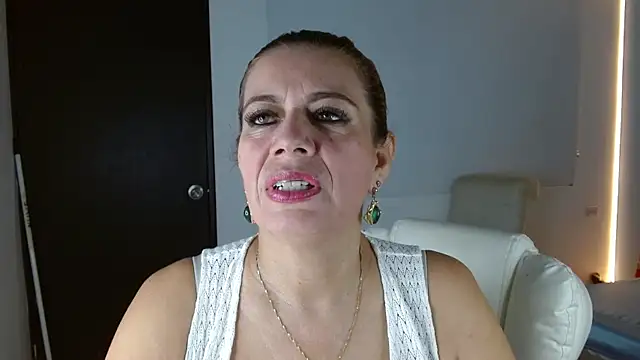 channelsmith 55 online show from April 17, 1:14 pm